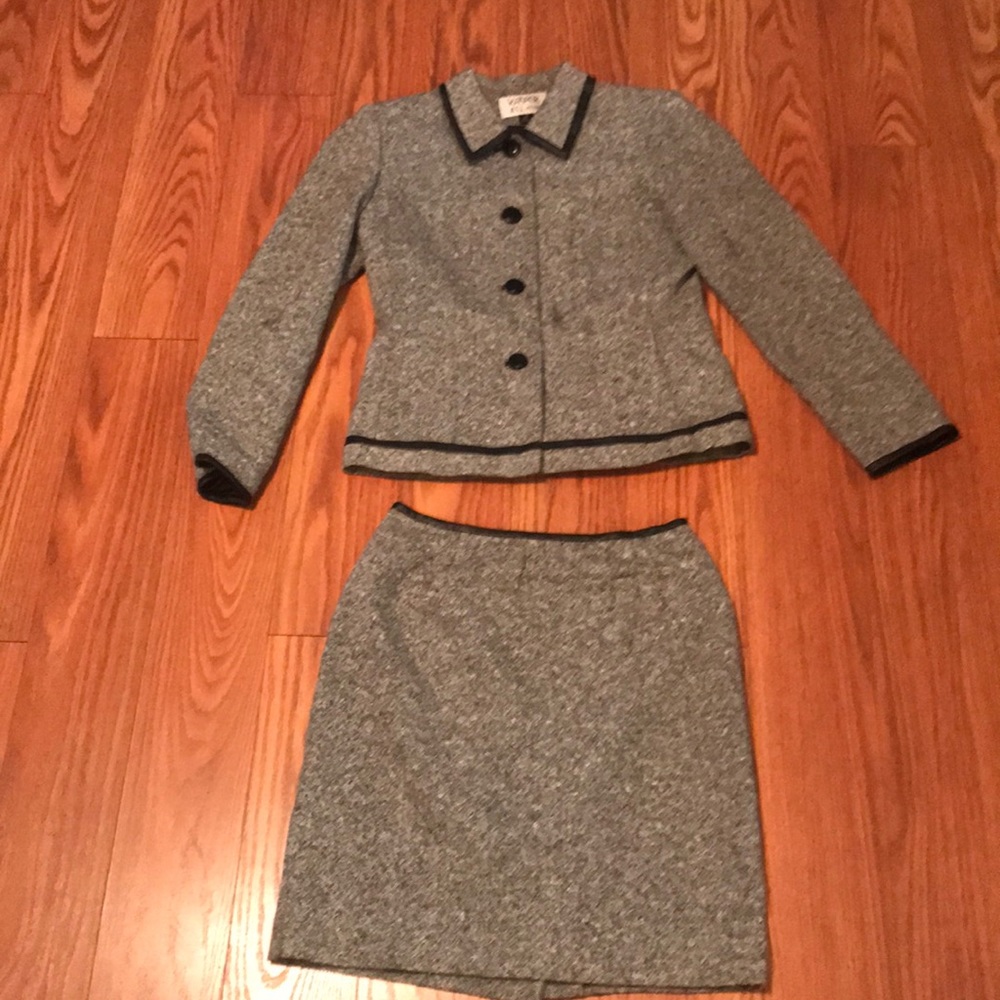 Kasper Petite Suit